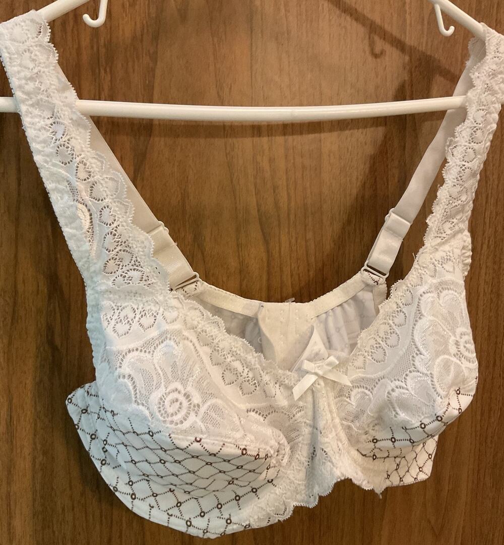 Curve Muse Bra 38DD Minimizer Bra Lace Trim Underwire White Brown